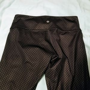 Black Dot Lululemon Leggings